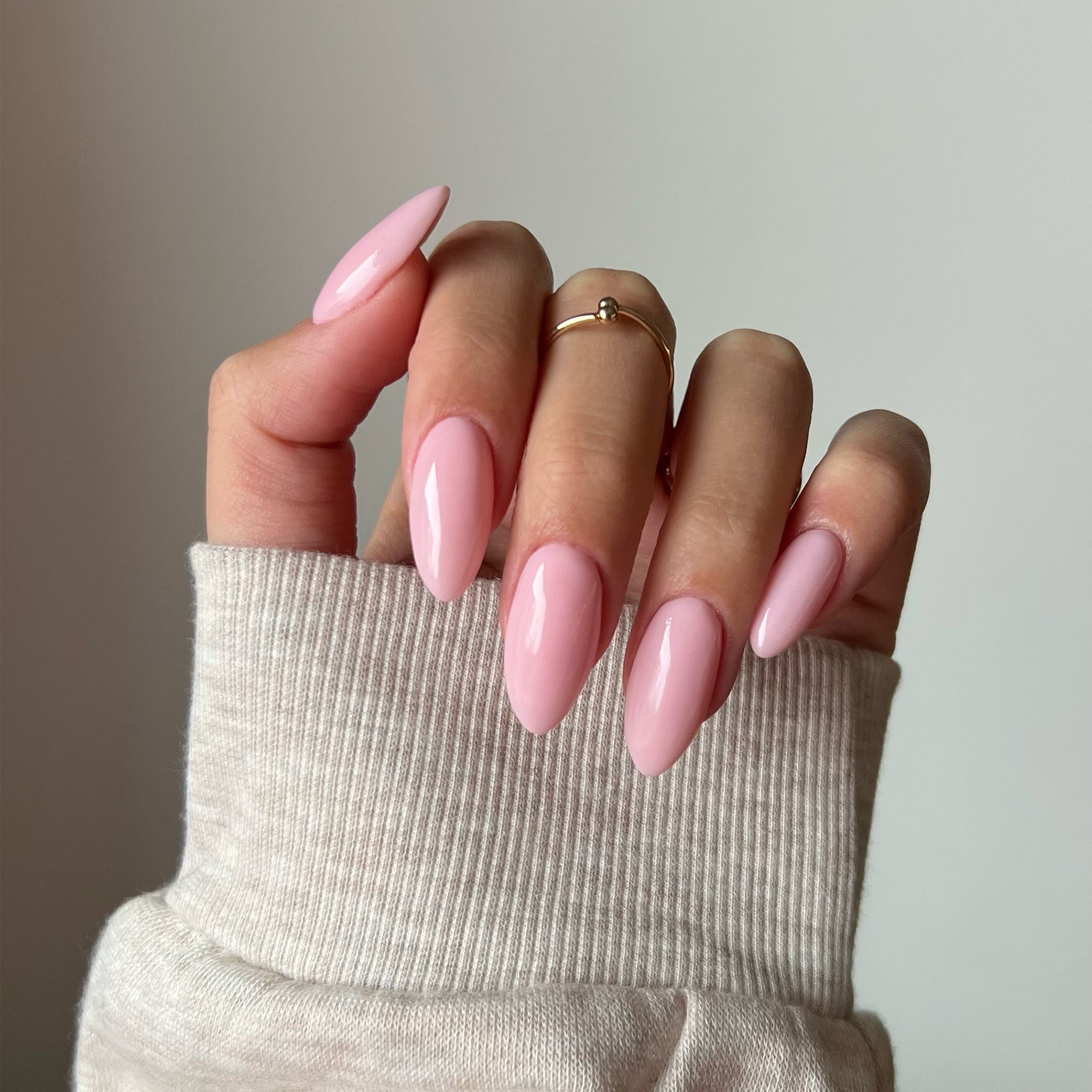 Minimal Simple Pink Nails That Shine